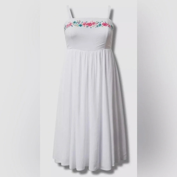 torrid Dresses & Skirts - TORRID BRIGHT WHITE MIDI CHALLIS EMBROIDERED NECKLINE SUNDRESS